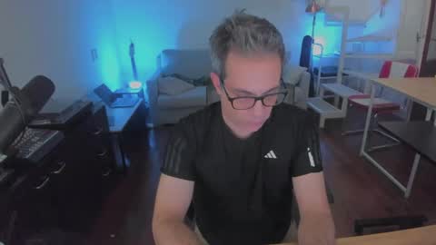 Andrew online show from April 4, 2026, 1:26 am