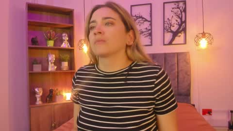 andy_and_emma online show from December 8, 2024, 3:45 pm