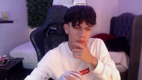 andy_dan1 online show from February 24, 2025, 8:58 pm