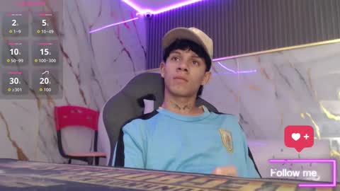 andy_dan1 online show from October 27, 2025, 4:11 pm