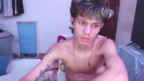 andy_dan1 online show from May 17, 2026, 6:22 am