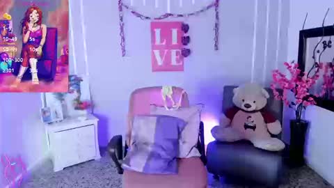 Andrea online show from September 10, 2025, 1:11 pm