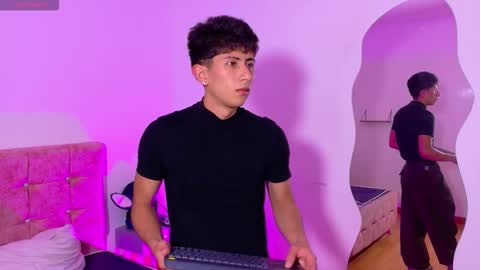 andy_justgame online show from February 18, 2026, 3:46 am