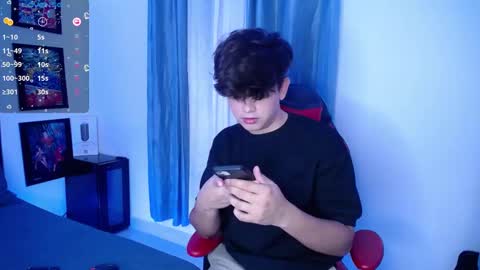 andy online show from December 25, 2024, 12:48 am