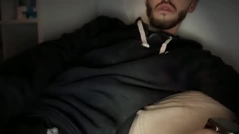 Snapshot of andyfromholland chatting on January 15, 2026, 11:52 pm andyfromholland online show from January 15, 2026, 11:52 pm