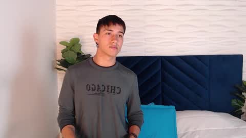 Snapshot of andyjoy_ chatting on January 4, 2025, 2:46 pm Andy Joy online show from January 4, 2025, 2:46 pm