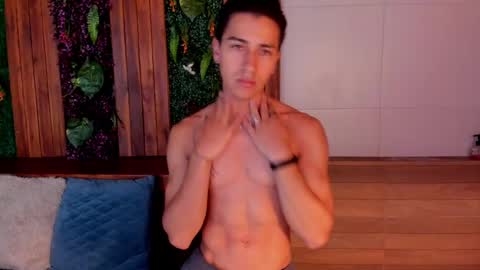 Snapshot of andyjoy_ chatting on January 18, 2025, 11:43 am Andy Joy online show from January 18, 2025, 11:43 am