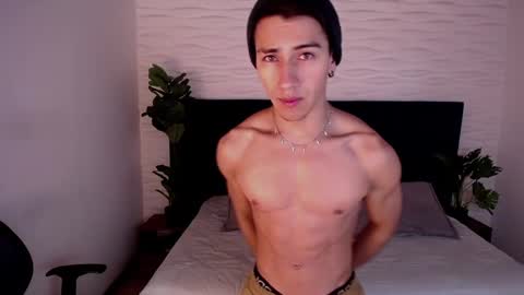 Snapshot of andyjoy_ chatting on January 21, 2025, 10:52 am Andy Joy online show from January 21, 2025, 10:52 am