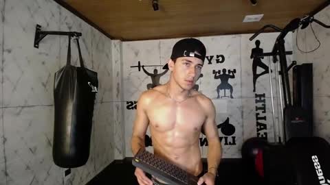 Snapshot of andyjoy_ chatting on January 27, 2025, 2:46 pm Andy Joy online show from January 27, 2025, 2:46 pm