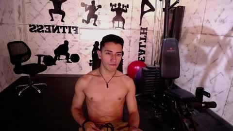 Snapshot of andyjoy_ chatting on February 7, 2025, 10:50 am Andy Joy online show from February 7, 2025, 10:50 am