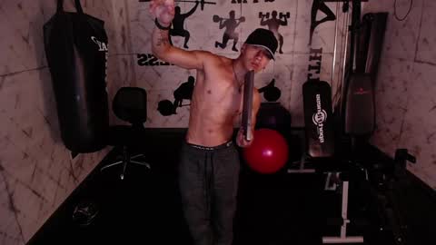 Snapshot of andyjoy_ chatting on February 9, 2025, 4:29 pm Andy Joy online show from February 9, 2025, 4:29 pm