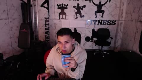 Snapshot of andyjoy_ chatting on March 3, 2025, 10:28 am Andy Joy online show from March 3, 2025, 10:28 am