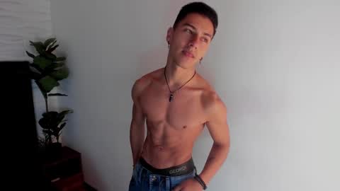 Snapshot of andyjoy_ chatting on March 7, 2025, 10:24 am Andy Joy online show from March 7, 2025, 10:24 am