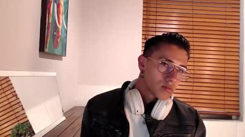 Snapshot of andyjoy_ chatting on September 23, 2025, 11:35 am Andy Joy online show from September 23, 2025, 11:35 am