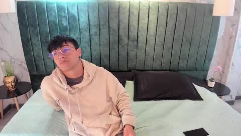 Snapshot of andyjoy_ chatting on October 9, 2025, 11:30 am Andy Joy online show from October 9, 2025, 11:30 am