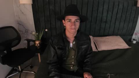 Snapshot of andyjoy_ chatting on October 13, 2025, 11:10 am Andy Joy online show from October 13, 2025, 11:10 am