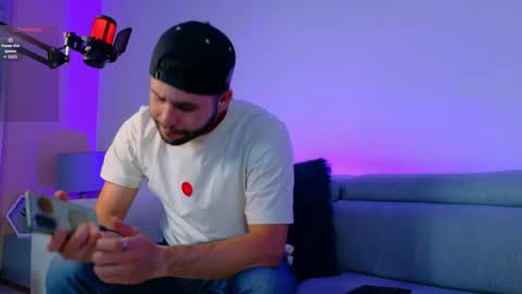 Andy online show from March 30, 2026, 7:59 pm