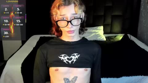 Andy online show from November 28, 2025, 10:01 pm