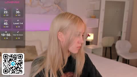 Anelly online show from April 12, 2026, 10:20 am