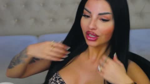 Anne online show from January 19, 2025, 7:37 pm