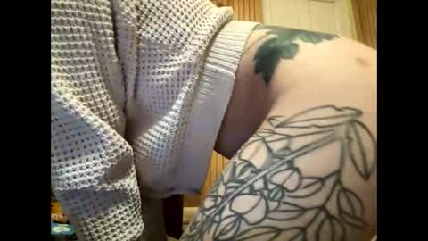 aneoakley online show from December 19, 2025, 12:56 pm