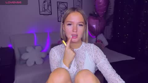 Anfisa online show from September 16, 2025, 4:41 pm