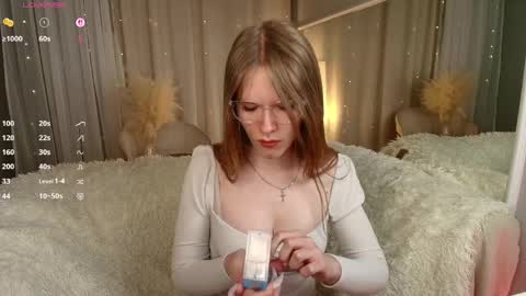 Snapshot of angee_ chatting on March 29, 2026, 12:49 pm Ange online show from March 29, 2026, 12:49 pm