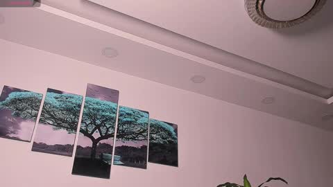 Angel online show from February 26, 2025, 11:15 pm