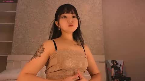 angel_asia_ online show from October 19, 2025, 10:16 am