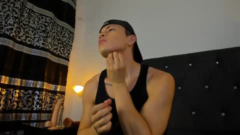 Snapshot of angel_cuervo chatting on January 14, 2025, 12:35 pm Angel Cuervo online show from January 14, 2025, 12:35 pm