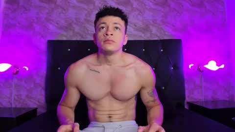 Snapshot of angel_cuervo chatting on October 7, 2025, 12:46 pm Angel Cuervo online show from October 7, 2025, 12:46 pm