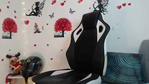 Angel Curl online show from January 22, 2025, 4:44 am