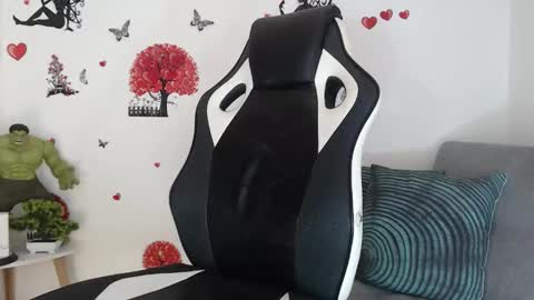 Angel Curl online show from September 11, 2025, 5:24 pm