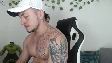 Angel Curl online show from December 20, 2025, 5:53 pm