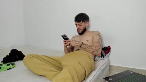 Angel Damons online show from March 10, 2025, 4:57 pm