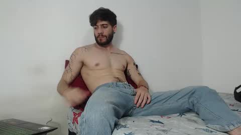 Angel Damons online show from December 1, 2025, 9:31 pm