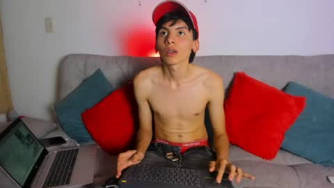 angel_dustt1 online show from June 17, 2026, 11:05 pm