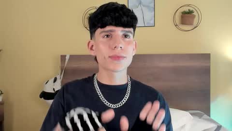 Angel online show from February 14, 2026, 11:45 pm