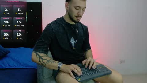angel_kyrozz online show from April 8, 2026, 7:14 pm
