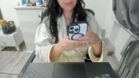 Snapshot of angel_lee__ chatting on January 7, 2025, 1:57 pm angel_lee__ online show from January 7, 2025, 1:57 pm