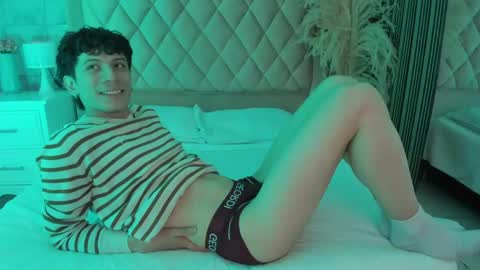 Angel online show from May 20, 2026, 4:51 am