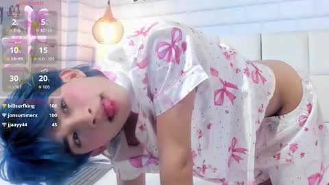 Angel  online show from November 21, 2025, 1:43 pm