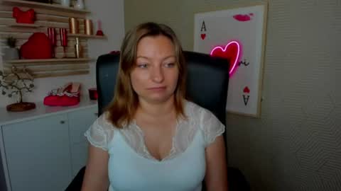 Angela online show from June 24, 2026, 5:28 am