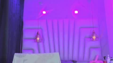 ANGELA online show from April 9, 2026, 12:10 pm