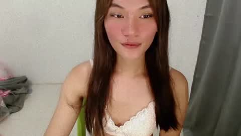 angela online show from October 12, 2025, 7:13 pm