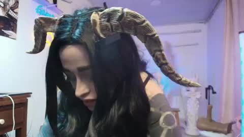 Angela Cianuro online show from April 19, 2026, 5:07 am