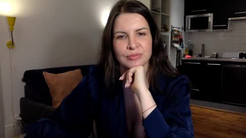 Snapshot of angeladarkk chatting on February 17, 2025, 11:20 pm Angela online show from February 17, 2025, 11:20 pm