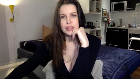 Snapshot of angeladarkk chatting on September 25, 2025, 4:11 pm Angela online show from September 25, 2025, 4:11 pm