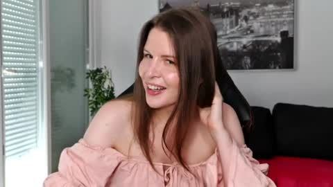 Snapshot of angeladarkk chatting on July 1, 2026, 5:02 pm Angela online show from July 1, 2026, 5:02 pm