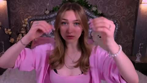 angelanabelle online show from April 19, 2026, 6:10 pm